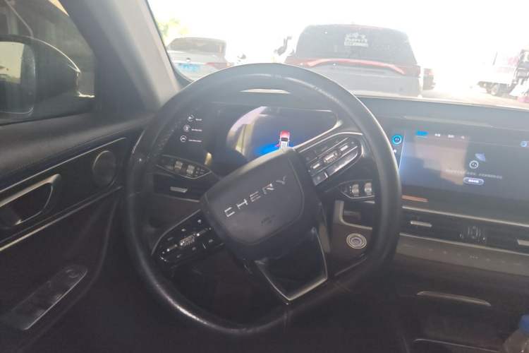 Used Chery Tiggo 8 PRO 2022 290T Two-Wheel Drive Haohan Edition 5 Seats Steering Wheel