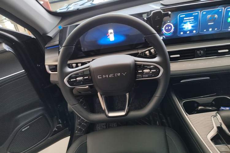 Used Chery Tiggo 8 PRO 2022 290T Two-Wheel Drive Sky Dome Edition 5 Seats Steering Wheel
