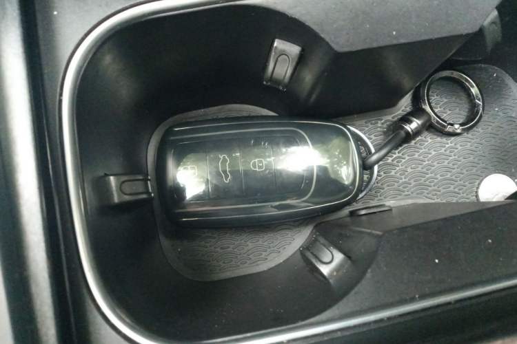 Used Chery Tiggo 8 PRO 2022 290T Two-Wheel Drive Haohan Edition 7 Seats Vehicle Key