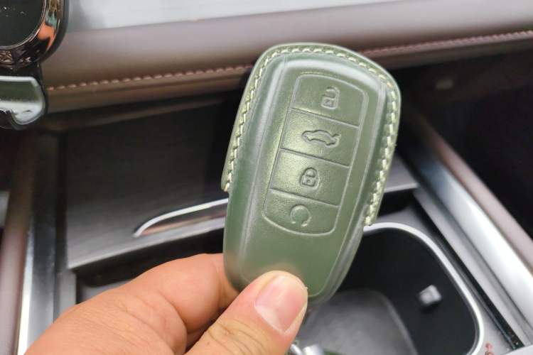 Used Chery Tiggo 8 PRO 2022 290T Two-Wheel Drive Haohan Edition 5 Seats Vehicle Key