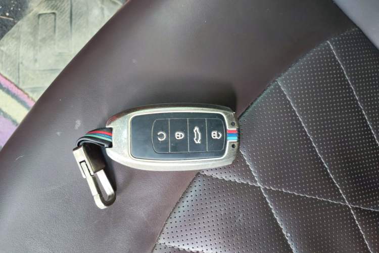 Used Chery Tiggo 8 PRO 2022 290T Two-Wheel Drive Haohan Edition 5 Seats Vehicle Key
