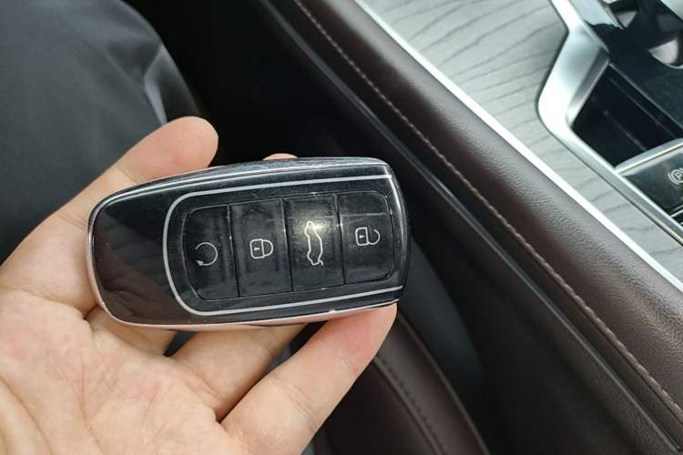 Used Chery Tiggo 8 PRO 2022 290T Two-Wheel Drive Haohan Edition 5 Seats Vehicle Key