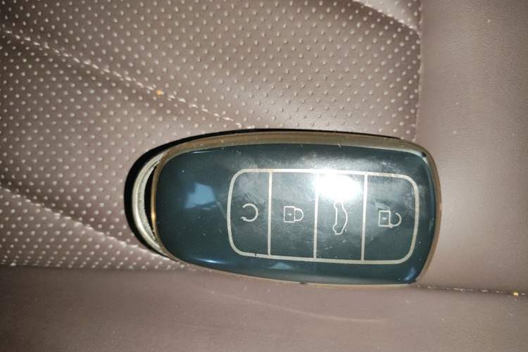 Used Chery Tiggo 8 PRO 2022 290T Two-Wheel Drive Storm Edition 5 Seats Vehicle Key