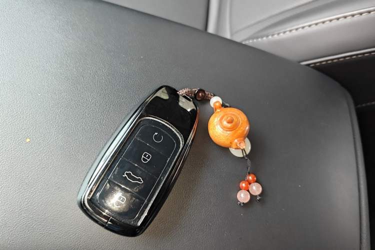 Used Chery Tiggo 8 PRO 2022 290T Two-Wheel Drive Sky Dome Edition 5 Seats Vehicle Key