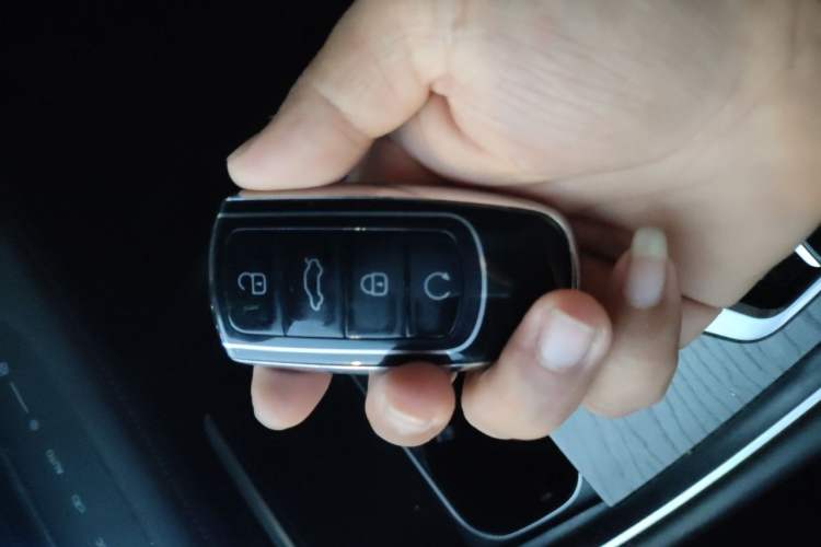 Used Chery Tiggo 8 PRO 2022 290T Two-Wheel Drive Haohan Edition 7 Seats Vehicle Key