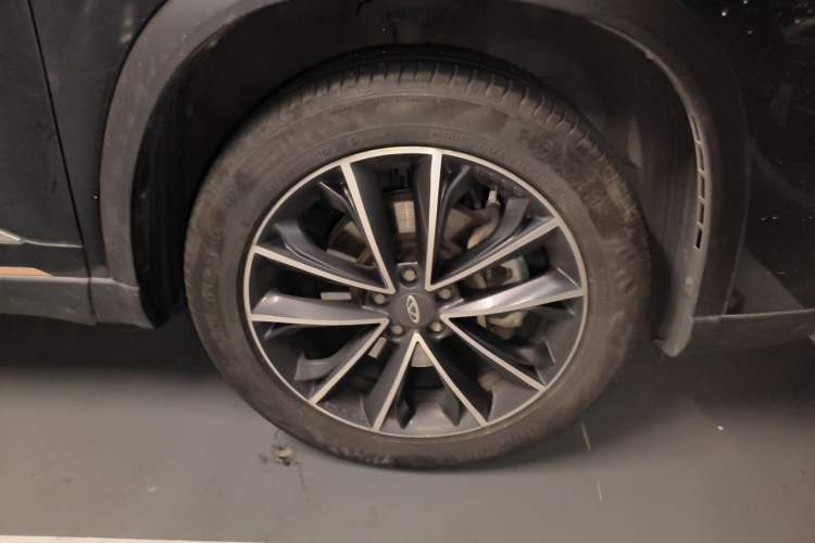 Used Chery Tiggo 8 PRO 2022 390T Four-Wheel Drive Storm Edition 5 Seats Right Front Wheel Hub