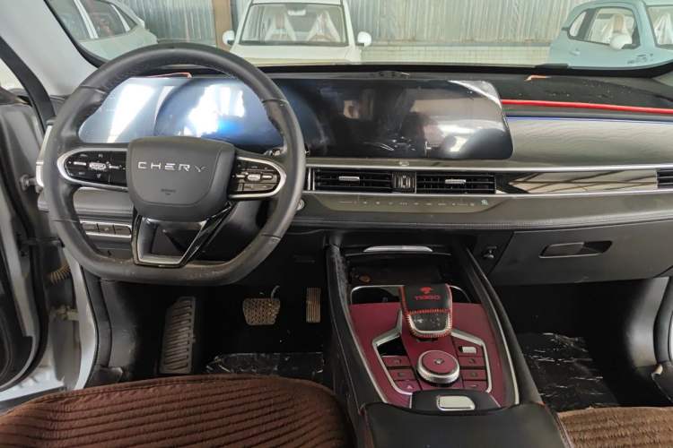 Used Chery Tiggo 8 PRO 2022 290T Two-Wheel Drive Sky Dome Edition 7 Seats Center Console