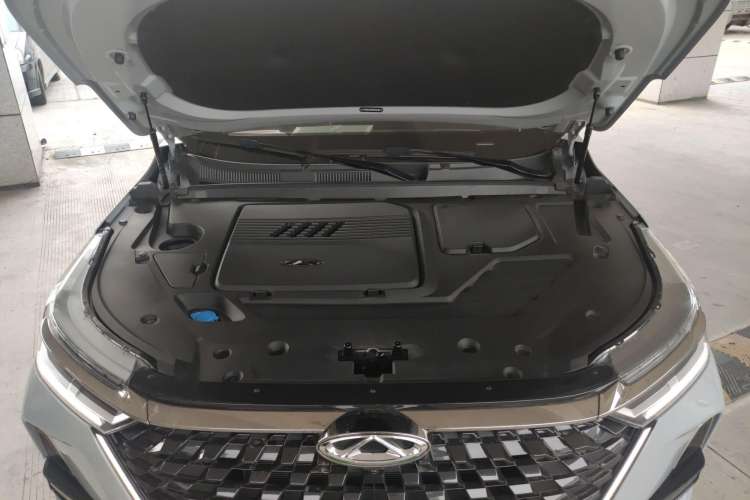 Used Chery Tiggo 8 PRO 2022 390T Two-Wheel Drive Vast Edition 5 Seats Engine Bay
