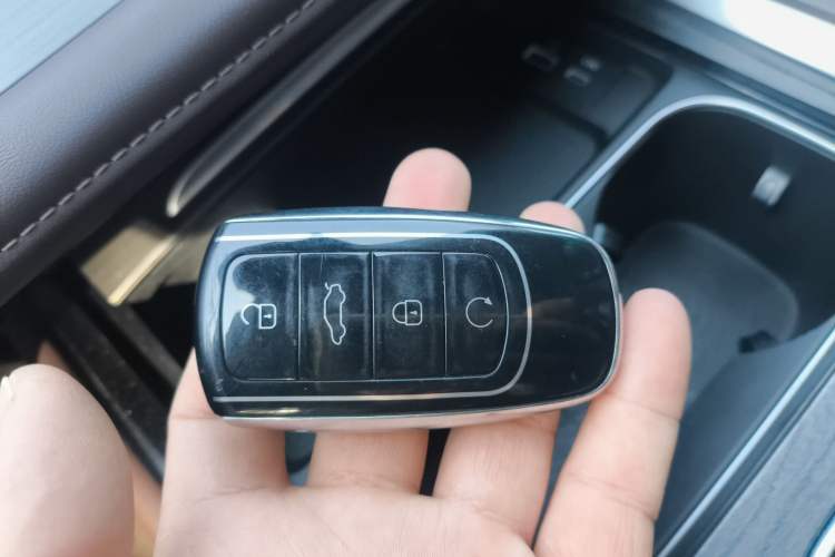 Used Chery Tiggo 8 PRO 2022 390T All-Wheel-Drive Ocean Edition 5 Seats Interior 1