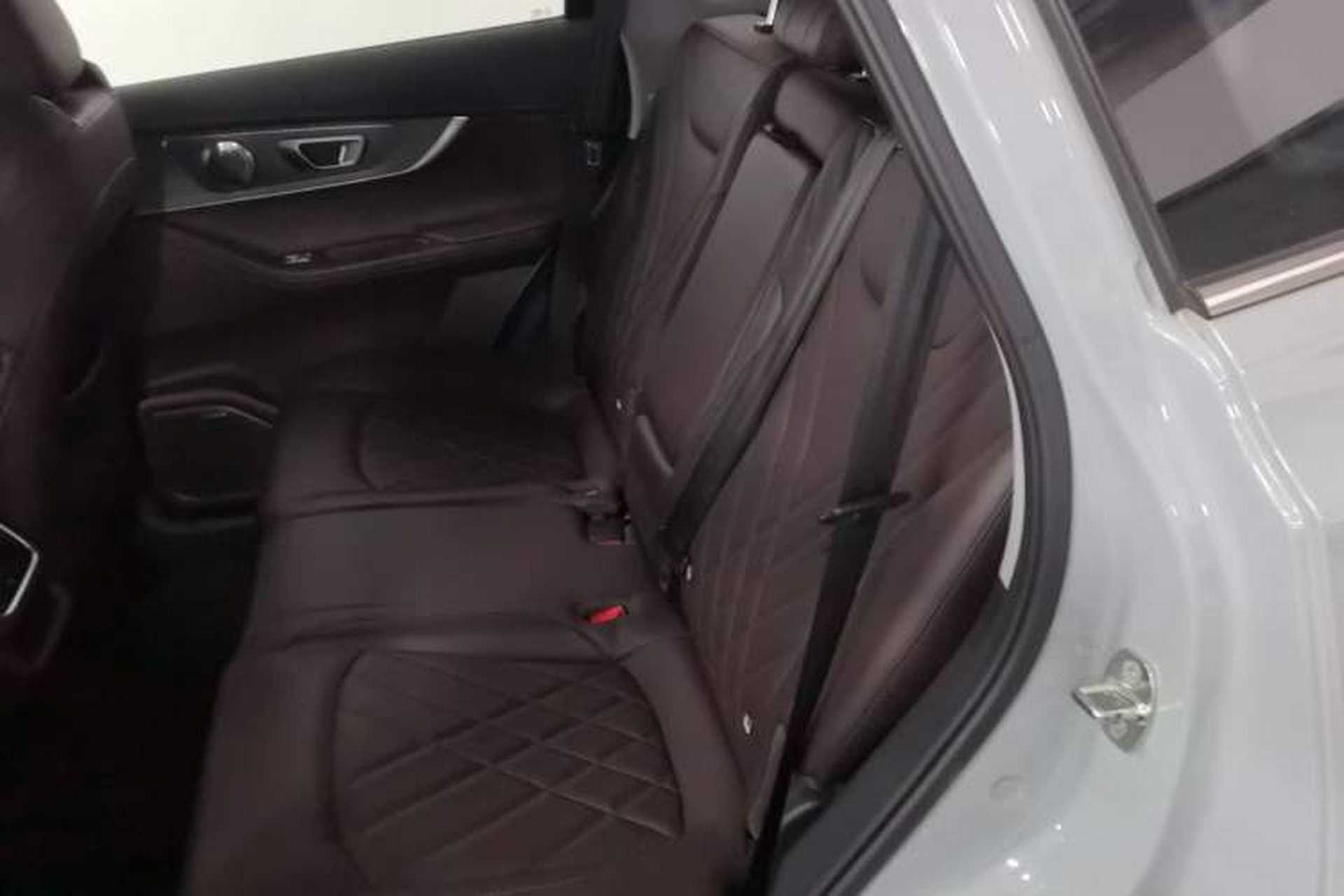 Used Chery Tiggo 8 PRO 2022 390T Two-Wheel Drive Vast Edition 5 Seats Interior 4