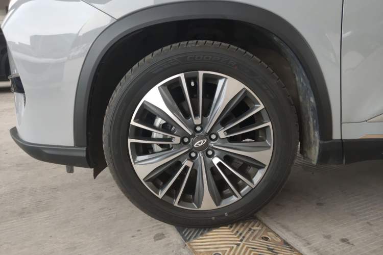 Used Chery Tiggo 8 PRO 2022 390T Two-Wheel Drive Vast Edition 5 Seats Left Front Wheel Hub