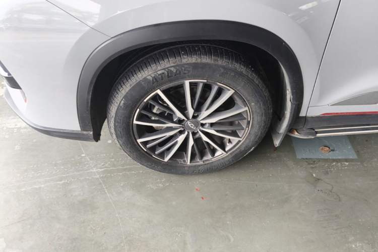 Used Chery Tiggo 8 PRO 2022 290T Two-Wheel Drive Sky Dome Edition 7 Seats Left Front Wheel Hub