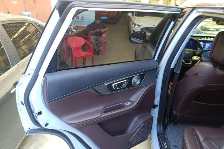 Used Chery Tiggo 8 PRO 2022 390T Two-Wheel Drive Vast Edition 5 Seats Left Rear Door Interior