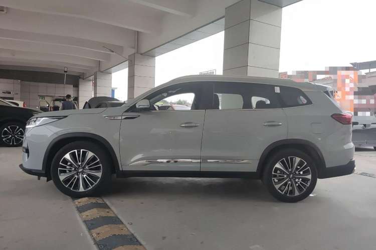 Used Chery Tiggo 8 PRO 2022 390T Two-Wheel Drive Vast Edition 5 Seats Left Side