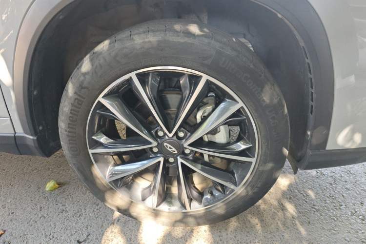 Used Chery Tiggo 8 PRO 2022 390T Four-Wheel Drive Storm Edition 5 Seats Right Front Wheel Hub