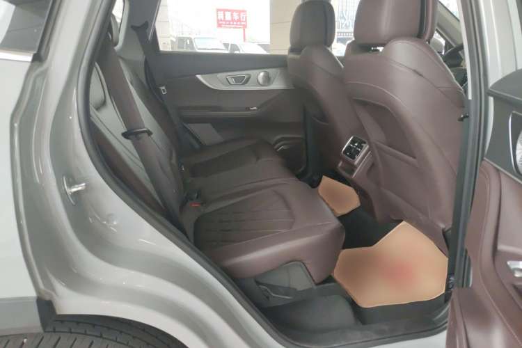 Used Chery Tiggo 8 PRO 2022 390T Two-Wheel Drive Vast Edition 5 Seats Right Rear Seat
