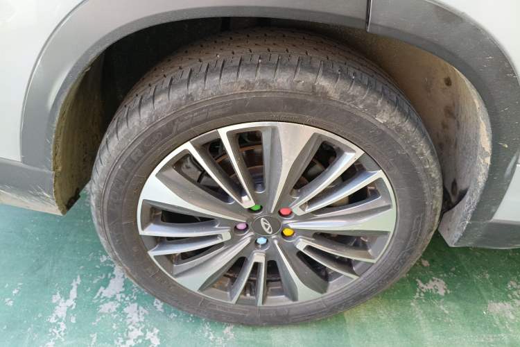 Used Chery Tiggo 8 PRO 2022 390T Two-Wheel Drive Vast Edition 5 Seats Right Rear Wheel Hub