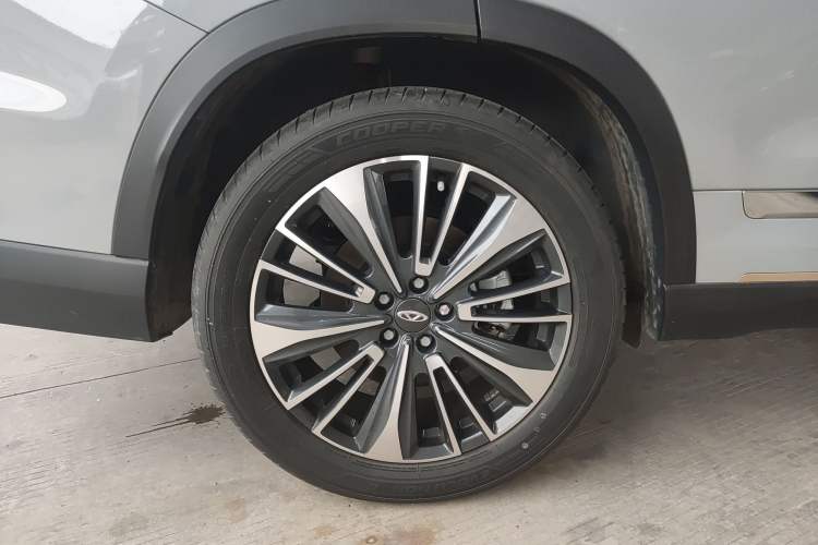 Used Chery Tiggo 8 PRO 2022 390T Two-Wheel Drive Vast Edition 5 Seats Right Rear Wheel Hub