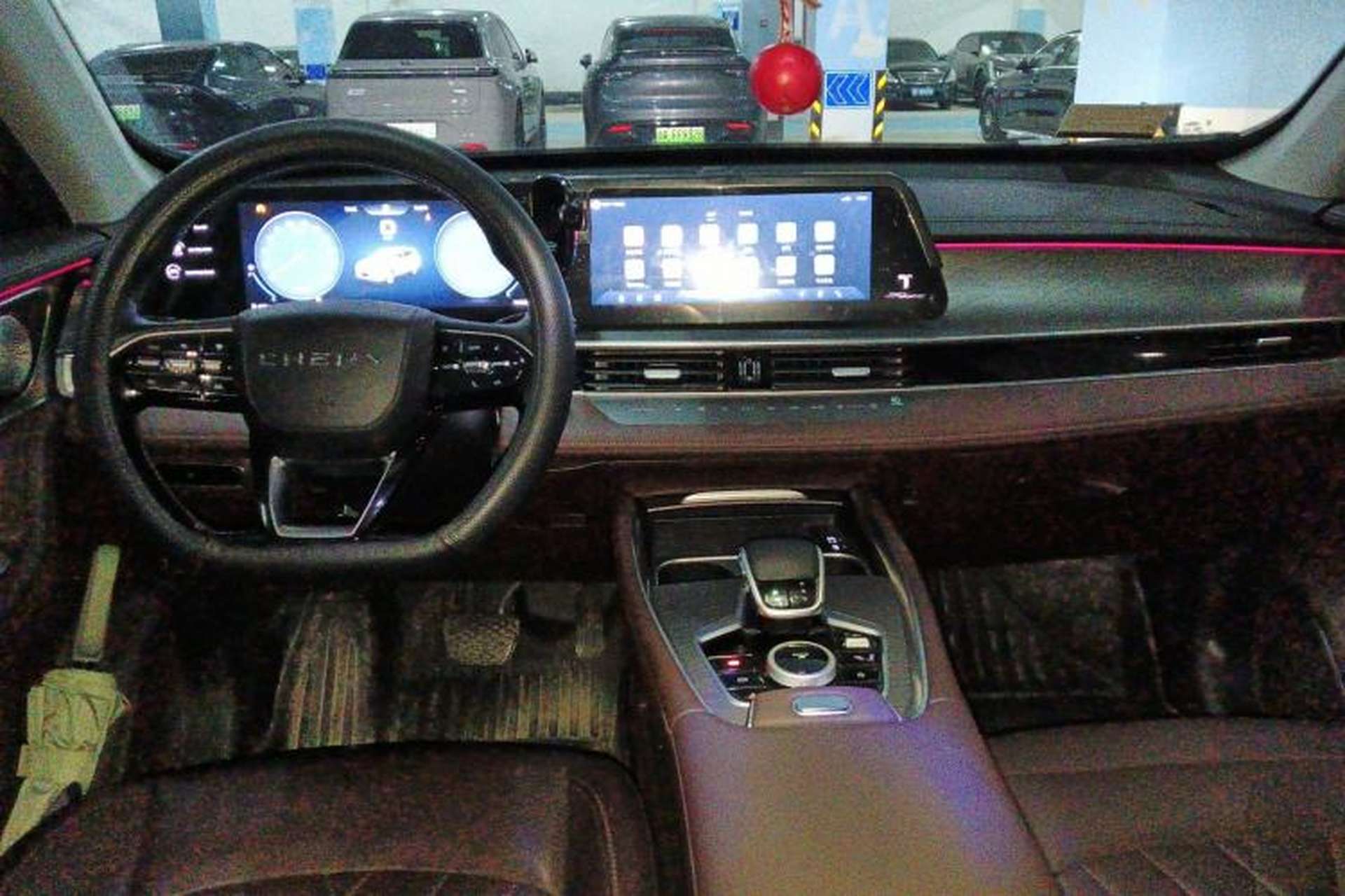 Used Chery Tiggo 8 PRO 2022 390T Two-Wheel Drive Haohan Edition 7-Seater Center Console