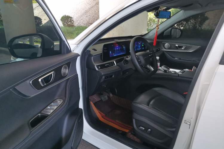 Used Chery Tiggo 8 PRO 2022 290T Two-Wheel Drive Sky Dome Edition 5 Seats Driver Seat