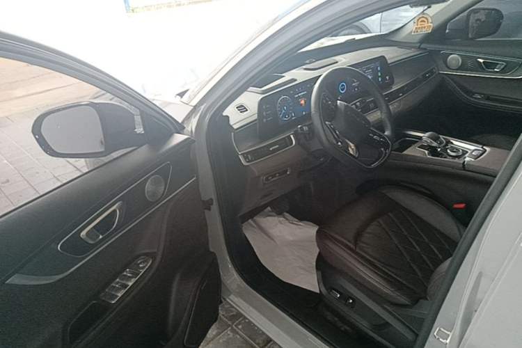 Used Chery Tiggo 8 PRO 2022 390T Two-Wheel Drive Vast Edition 5 Seats Driver Seat