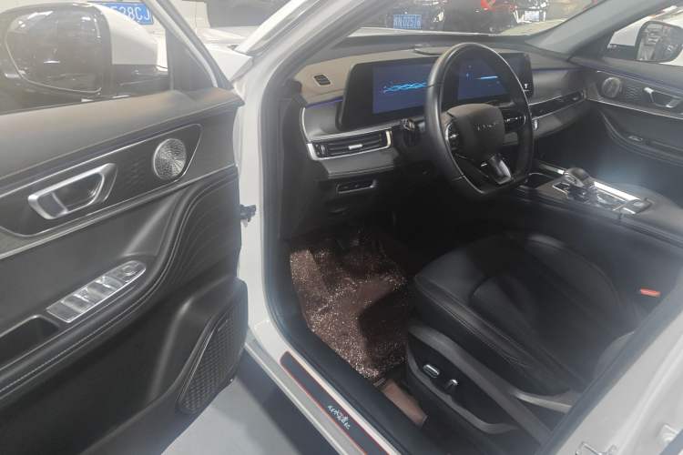Used Chery Tiggo 8 PRO 2022 290T Two-Wheel Drive Sky Dome Edition 5 Seats Driver Seat