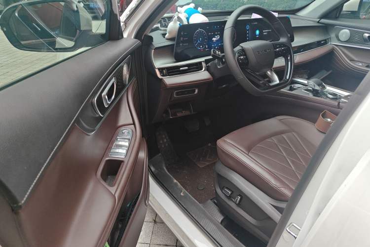 Used Chery Tiggo 8 PRO 2022 390T Two-Wheel Drive Haohan Edition 7-Seater Driver Seat