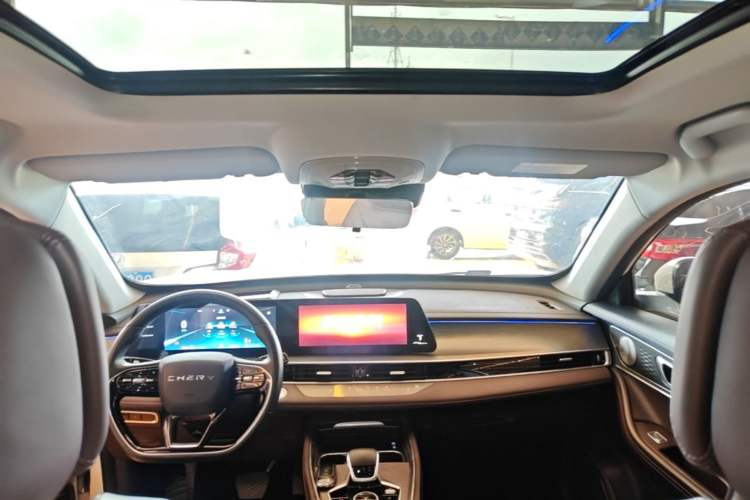 Used Chery Tiggo 8 PRO 2022 390T Two-Wheel Drive Haohan Edition 7-Seater Headliner