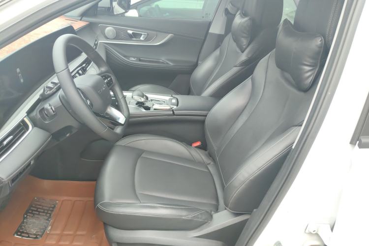 Used Chery Tiggo 8 PRO 2022 290T Two-Wheel Drive Sky Dome Edition 7 Seats Interior 4