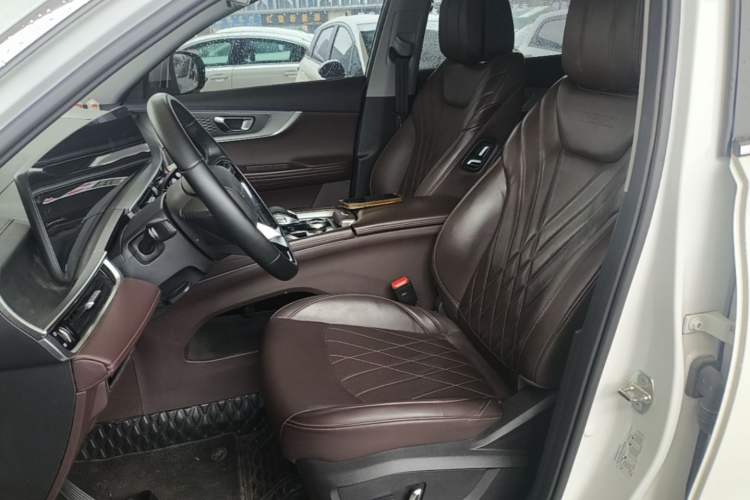 Used Chery Tiggo 8 PRO 2022 390T Two-Wheel Drive Vast Edition 5 Seats Left Front Seat