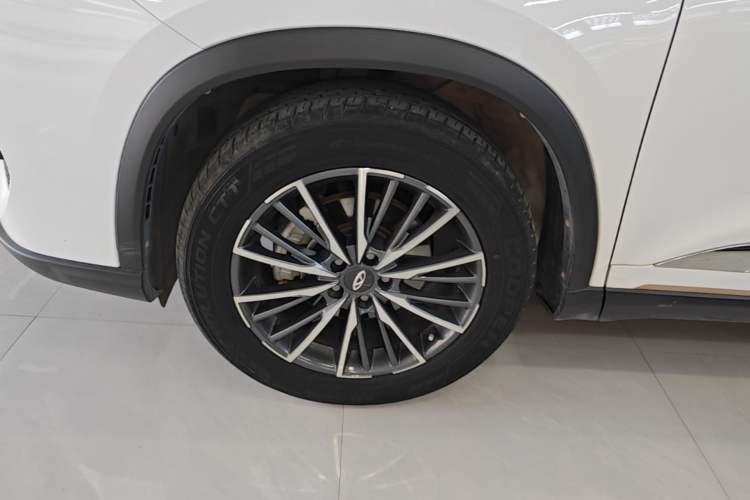 Used Chery Tiggo 8 PRO 2022 290T Two-Wheel Drive Haohan Edition 5 Seats Left Front Wheel Hub