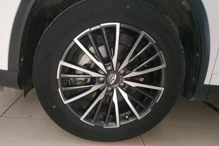 Used Chery Tiggo 8 PRO 2022 290T Two-Wheel Drive Haohan Edition 5 Seats Left Front Wheel Hub