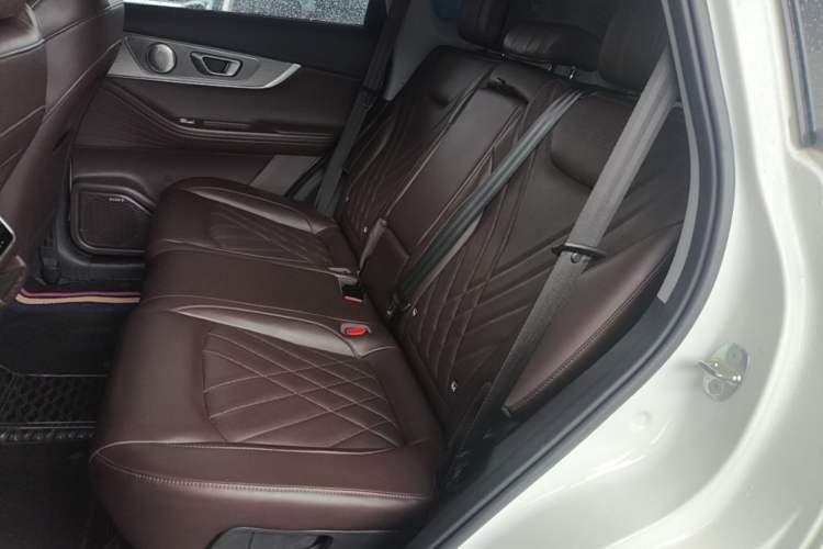 Used Chery Tiggo 8 PRO 2022 390T Two-Wheel Drive Vast Edition 5 Seats Left Rear Seat