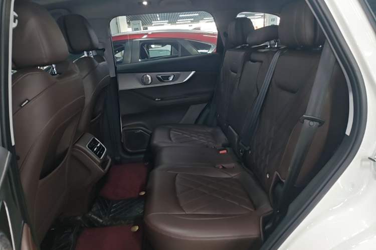 Used Chery Tiggo 8 PRO 2022 290T Two-Wheel Drive Haohan Edition 7 Seats Left Rear Seat