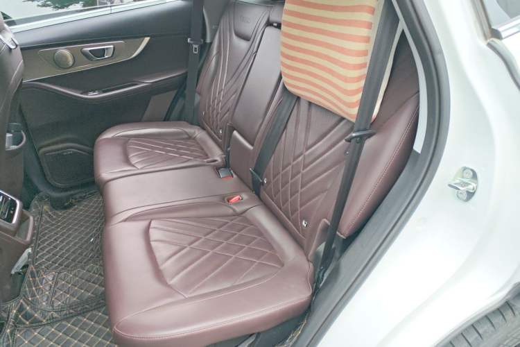 Used Chery Tiggo 8 PRO 2022 290T Two-Wheel Drive Haohan Edition 5 Seats Left Rear Seat