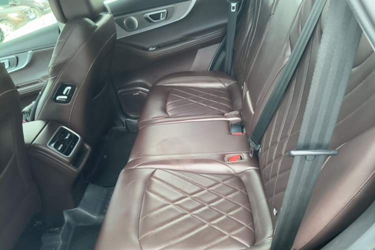 Used Chery Tiggo 8 PRO 2022 390T Two-Wheel Drive Vast Edition 5 Seats Left Rear Seat