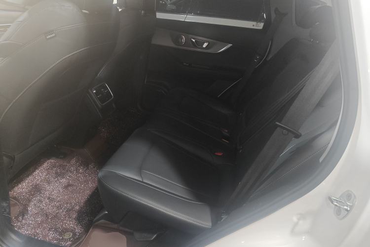 Used Chery Tiggo 8 PRO 2022 290T Two-Wheel Drive Sky Dome Edition 5 Seats Left Rear Seat