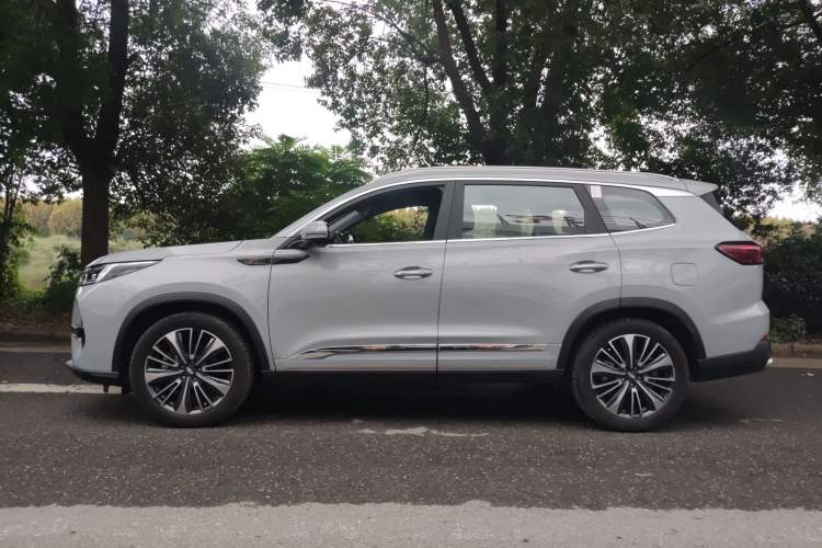 Used Chery Tiggo 8 PRO 2022 390T Two-Wheel Drive Vast Edition 5 Seats Left Side