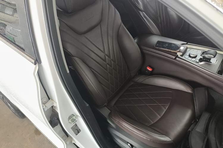 Used Chery Tiggo 8 PRO 2022 390T Two-Wheel Drive Vast Edition 5 Seats Right Front Seat