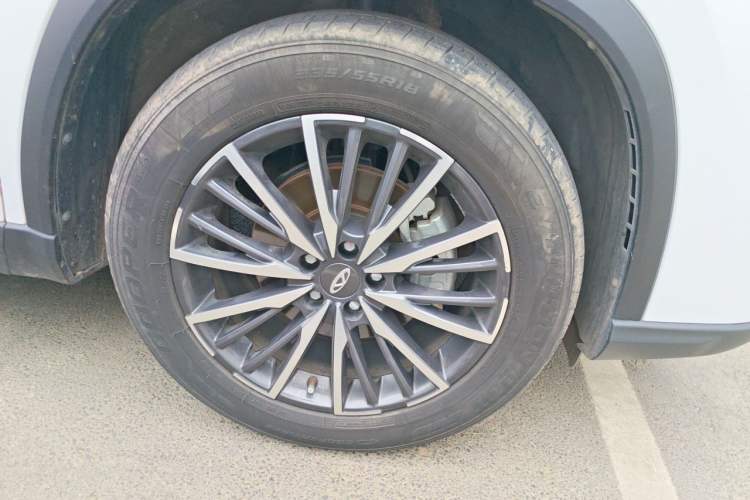Used Chery Tiggo 8 PRO 2022 290T Two-Wheel Drive Haohan Edition 5 Seats Right Front Wheel Hub
