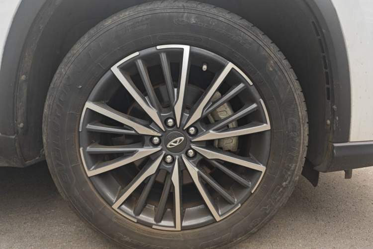 Used Chery Tiggo 8 PRO 2022 290T Two-Wheel Drive Haohan Edition 7 Seats Right Front Wheel Hub