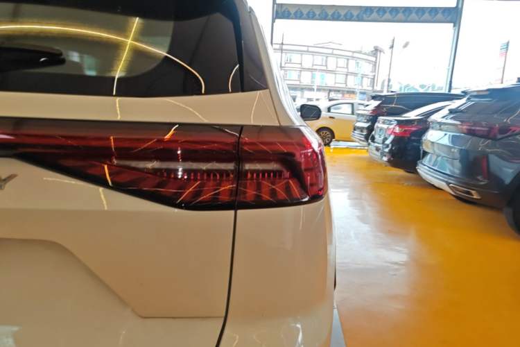 Used Chery Tiggo 8 PRO 2022 390T Two-Wheel Drive Haohan Edition 7-Seater Right Rear Taillight