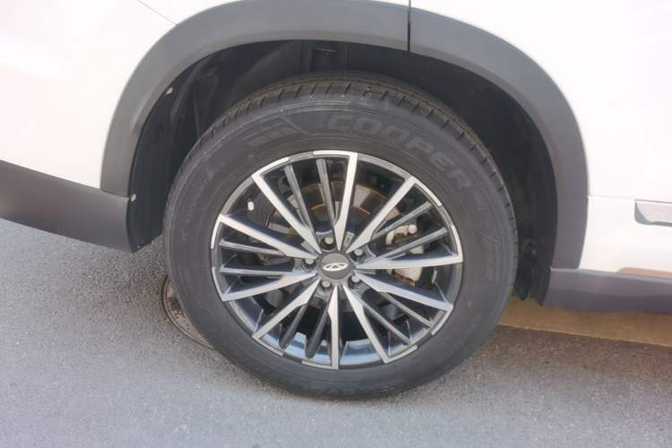 Used Chery Tiggo 8 PRO 2022 290T Two-Wheel Drive Haohan Edition 5 Seats Right Rear Wheel Hub