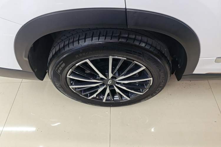 Used Chery Tiggo 8 PRO 2022 290T Two-Wheel Drive Haohan Edition 7 Seats Right Rear Wheel Hub