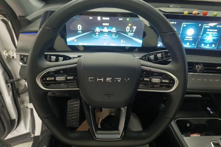 Used Chery Tiggo 8 PRO 2022 290T Two-Wheel Drive Sky Dome Edition 5 Seats Steering Wheel
