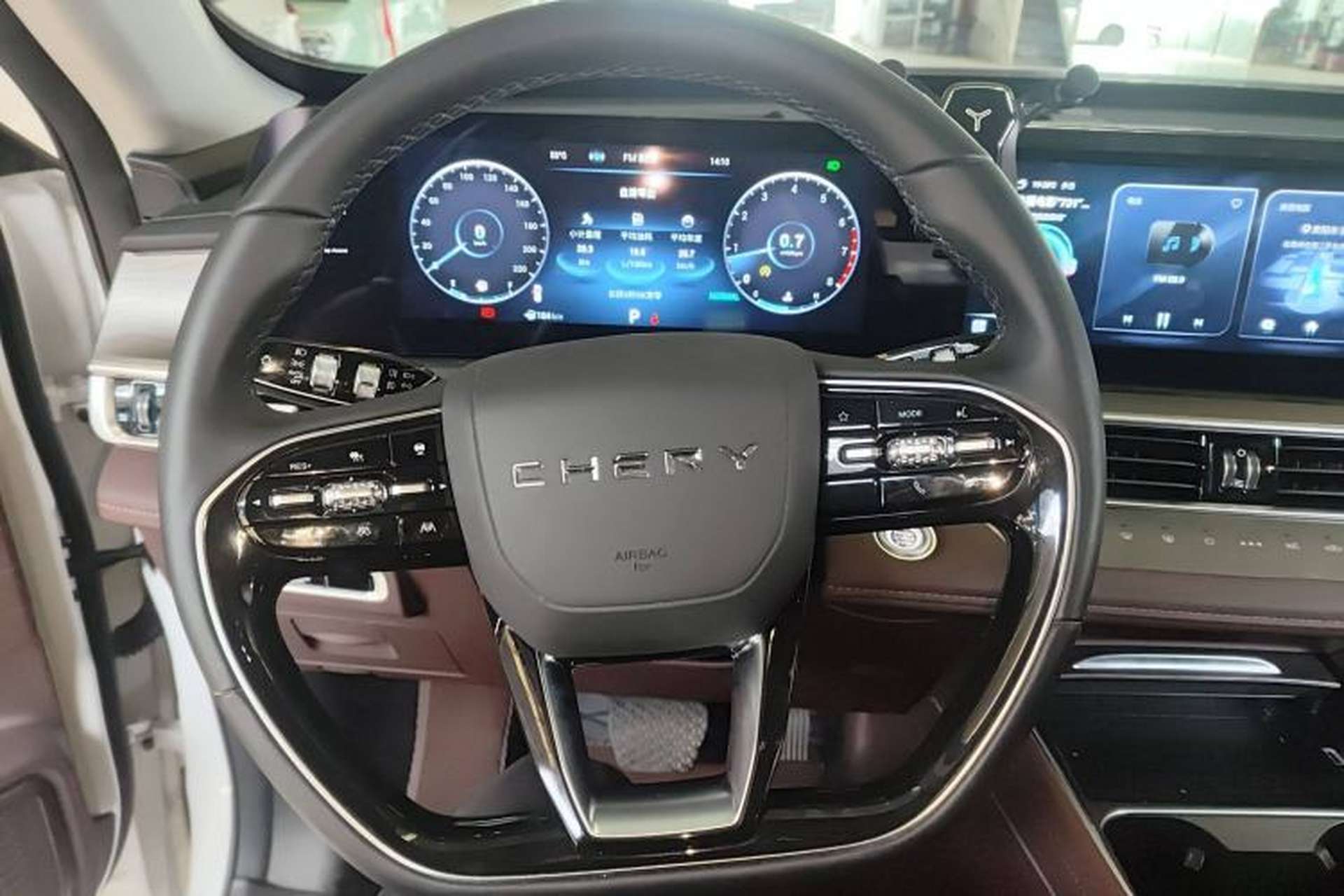 Used Chery Tiggo 8 PRO 2022 390T All-Wheel-Drive Vast Edition 7 Seats Steering Wheel