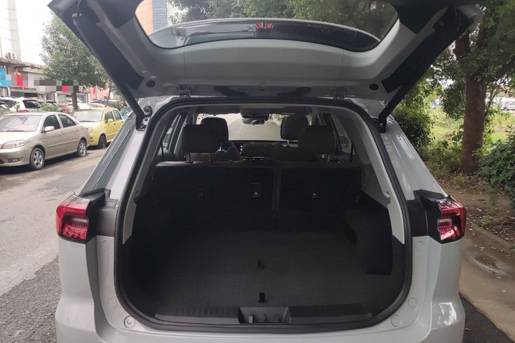 Used Chery Tiggo 8 PRO 2022 390T Two-Wheel Drive Vast Edition 5 Seats Trunk