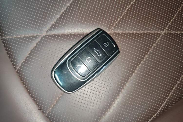 Used Chery Tiggo 8 PRO 2022 290T Two-Wheel Drive Haohan Edition 5 Seats Vehicle Key