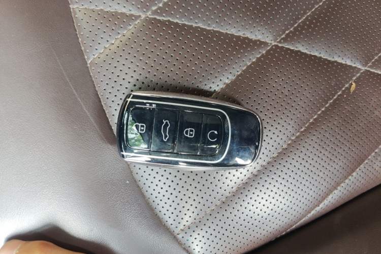 Used Chery Tiggo 8 PRO 2022 390T All-Wheel-Drive Ocean Edition 5 Seats Vehicle Key