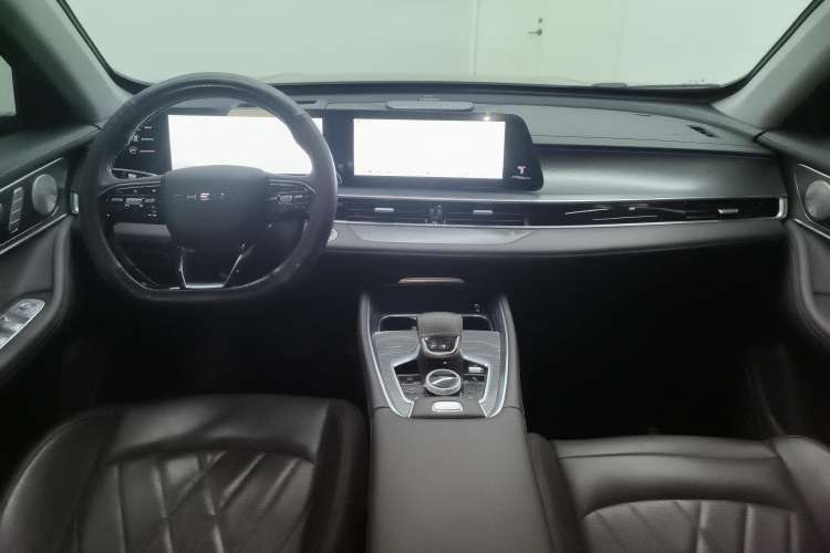 Used Chery Tiggo 8 PRO 2024 Champion Edition 390T Four-Wheel Drive Peak Version 5 Seats Center Console